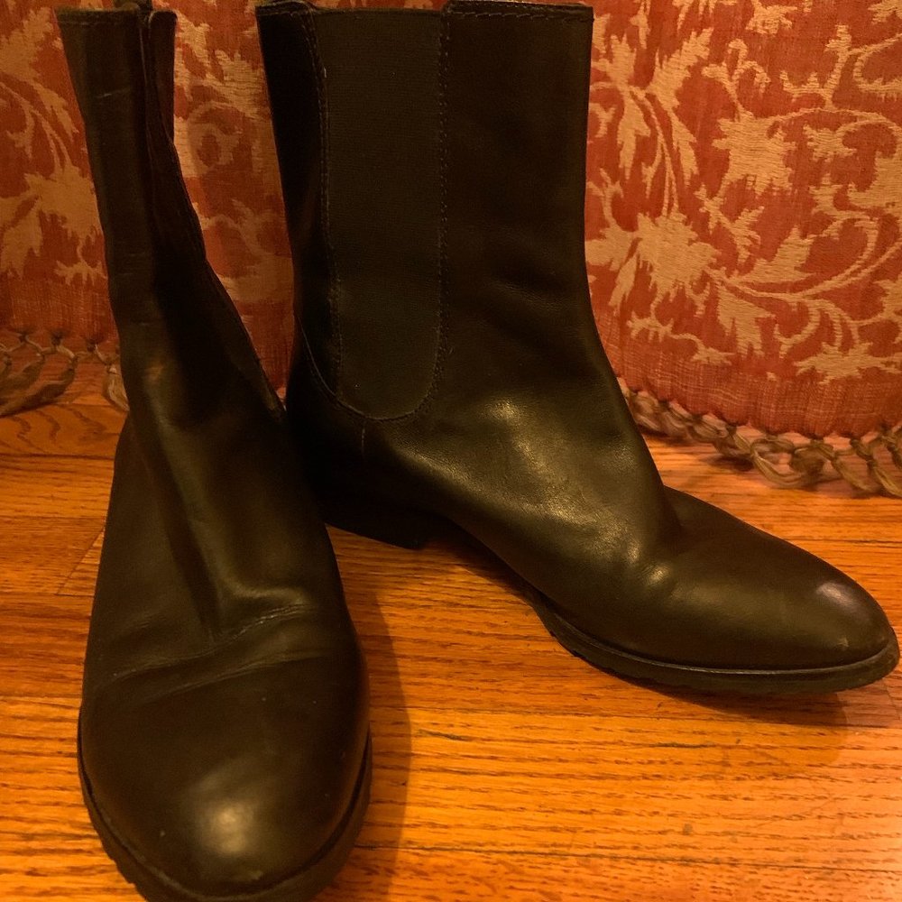 Colehaan chelsea boots